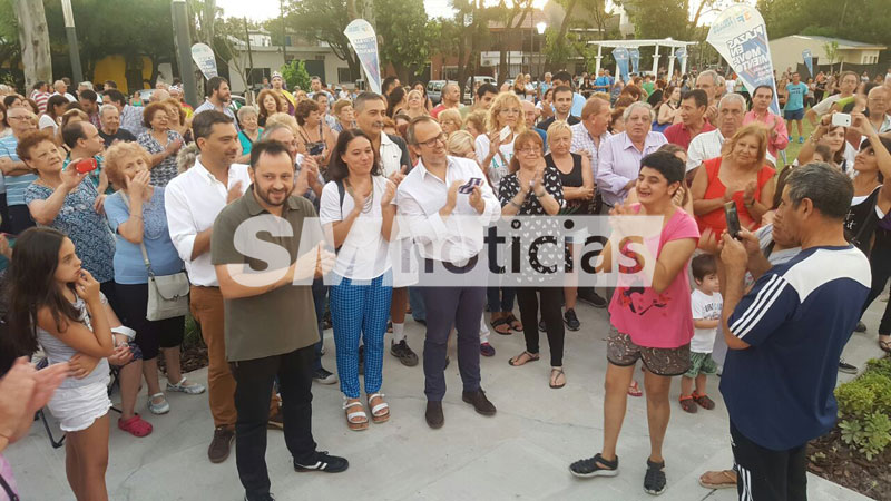 Valenzuela inauguró la remodelada plaza Bordabehere de Santos ... - SMnoticias